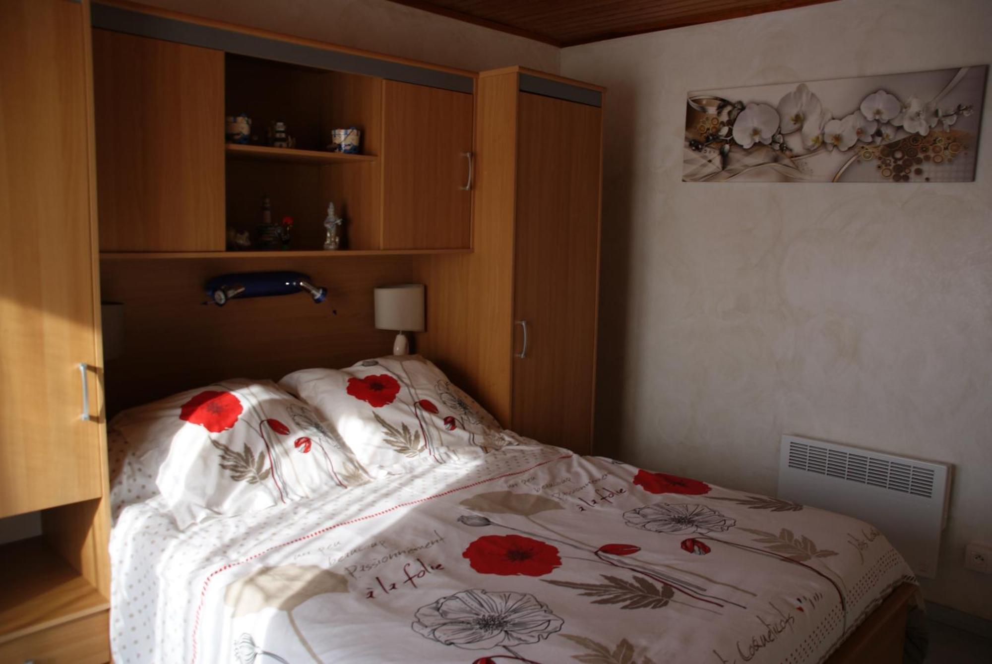 Les Coquelicots Homestay *